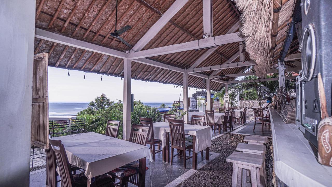 Waenis Sunset View Hotel And Restaurant, Amed, Bali Экстерьер фото