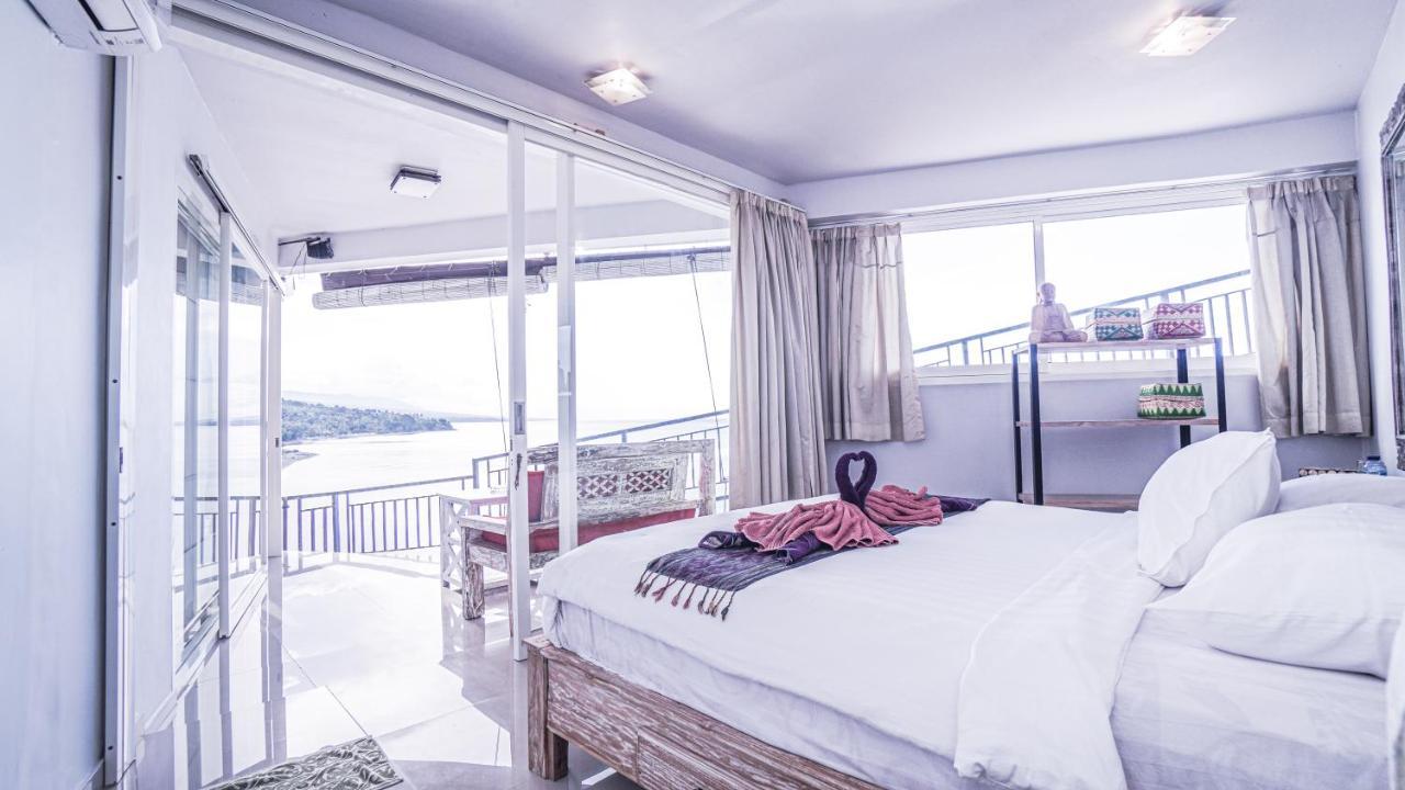 Waenis Sunset View Hotel And Restaurant, Amed, Bali Экстерьер фото