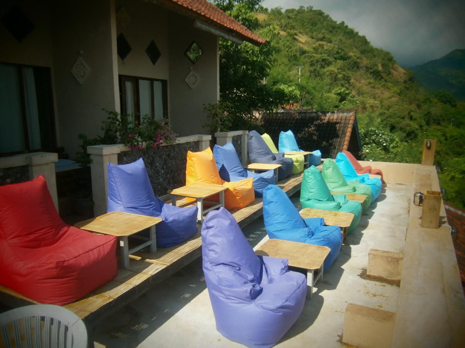 Waenis Sunset View Hotel And Restaurant, Amed, Bali Экстерьер фото